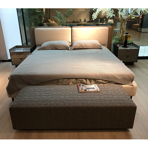 New Design Modern Bedroom Furniture Up-holstered Beds Fabric Leather Cover King Queen Size Luxury Bed
New Design Modern Bedroom Furniture Up-holstered Beds Fabric Leather Cover King Queen Size Luxury Bed