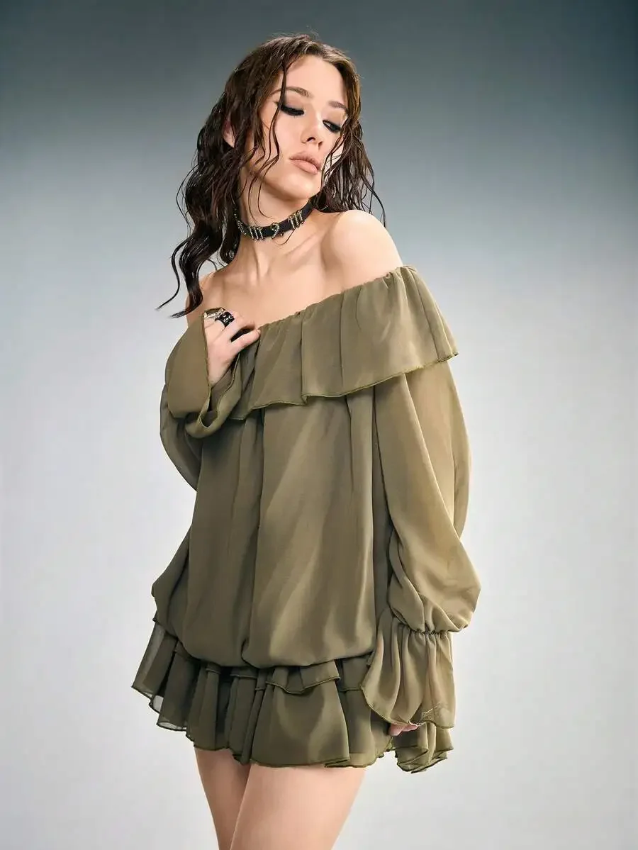 Off-Shoulder Ruffled Chiffon Mini Dress Grunge Punk Style
Off-Shoulder Ruffled Chiffon Mini Dress Grunge Punk Style