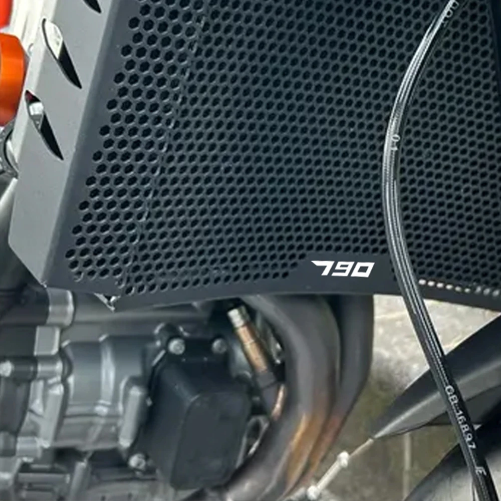 For KTM DUKE 790 890 2020 2021 2022 2023 Motorcycle Accessories Radiator Guard Protecton Grille Cover Protector DUKE890 DUKE790 
For KTM DUKE 790 890 2020 2021 2022 2023 Motorcycle Accessories Radiator Guard Protecton Grille Cover Protector DUKE890 DUKE790