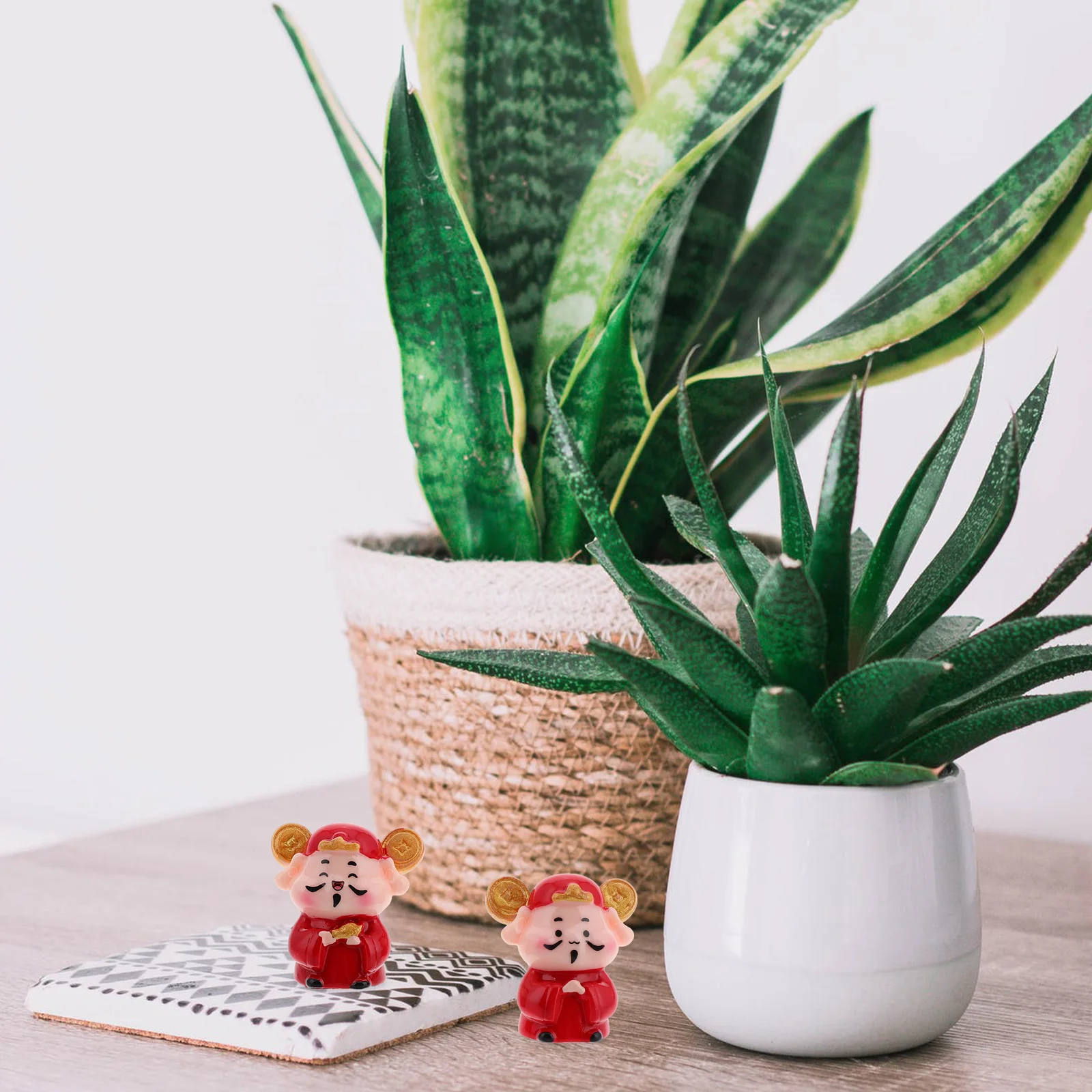 2 pcs Car Ornaments Dashboard Resin Craft Chinese Feng Shui Statue Home Office Decor Lucky Wealth Charms New Year Gifts
2 pcs Car Ornaments Dashboard Resin Craft Chinese Feng Shui Statue Home Office Decor Lucky Wealth Charms New Year Gifts