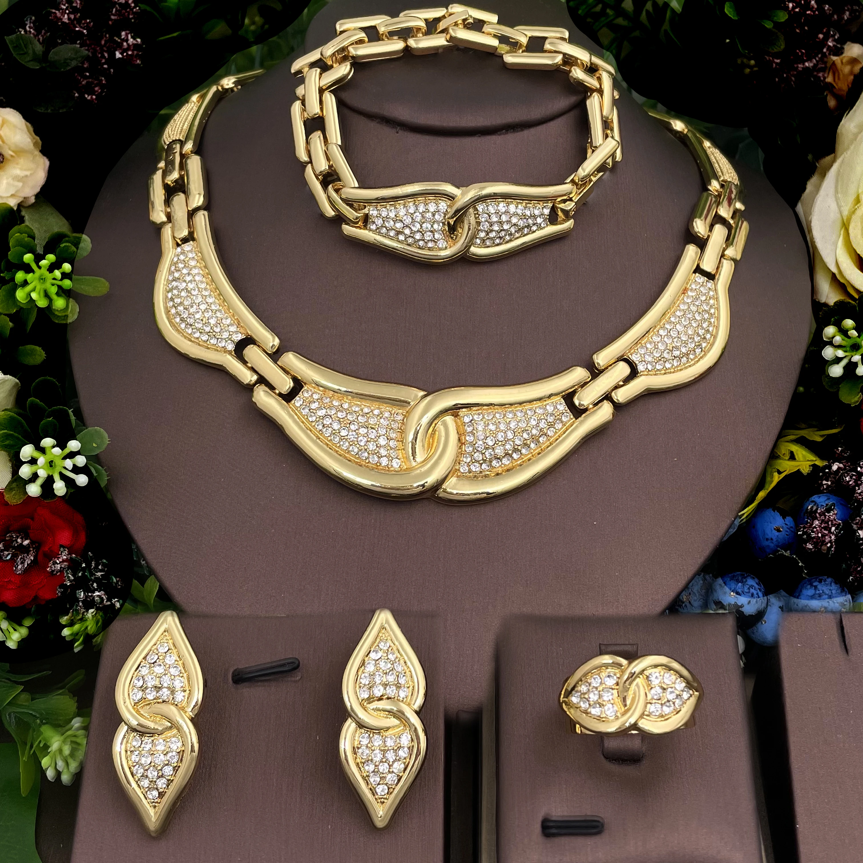 Dubai Necklace For Women Jewelry Set Rhinestone Elegant Necklaces Jewelry Bride Wedding Party Gift Women's Accessories
Dubai Necklace For Women Jewelry Set Rhinestone Elegant Necklaces Jewelry Bride Wedding Party Gift Women's Accessories