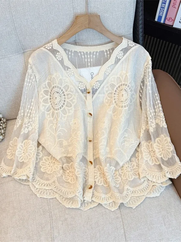Lace Hollow out V-Neck Shoulder Shirt Women's plus Size Bohemian Top Korean Style Loose Fit Spring 2026 New Arrival
Lace Hollow out V-Neck Shoulder Shirt Women's plus Size Bohemian Top Korean Style Loose Fit Spring 2026 New Arrival