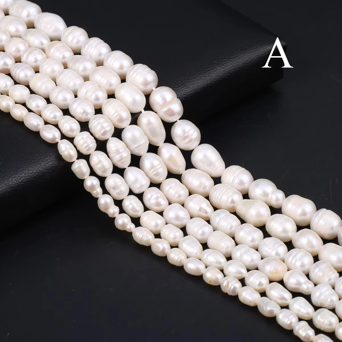 A 36cm Natural Freshwater Pearl Beads Rice Shape Isolation Loose for Jewelry Making DIY Fashion Bracelet Necklace Accessories
A 36cm Natural Freshwater Pearl Beads Rice Shape Isolation Loose for Jewelry Making DIY Fashion Bracelet Necklace Accessories