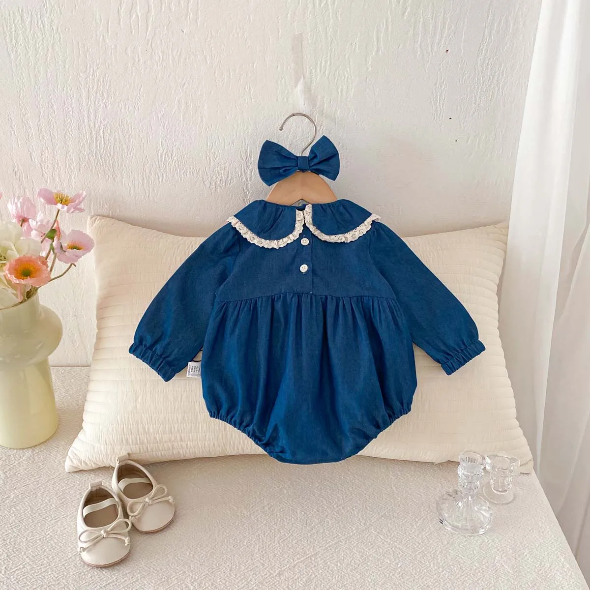 Baby Girl Korean Lace Lapel Denim Jumpsuit for Spring and Autumn, Baby Girl Simple and Comfortable Denim Long Sleeve Jumpsuit, V
Baby Girl Korean Lace Lapel Denim Jumpsuit for Spring and Autumn, Baby Girl Simple and Comfortable Denim Long Sleeve Jumpsuit, V