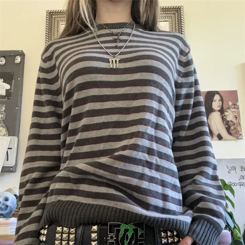 E-girl эмо трикотажные топы Skater Y2k гранж готический полосатый свитер удобные мягкие вязаные пуловеры женская винтажная одежда
E-girl эмо трикотажные топы Skater Y2k гранж готический полосатый свитер удобные мягкие вязаные пуловеры женская винтажная одежда