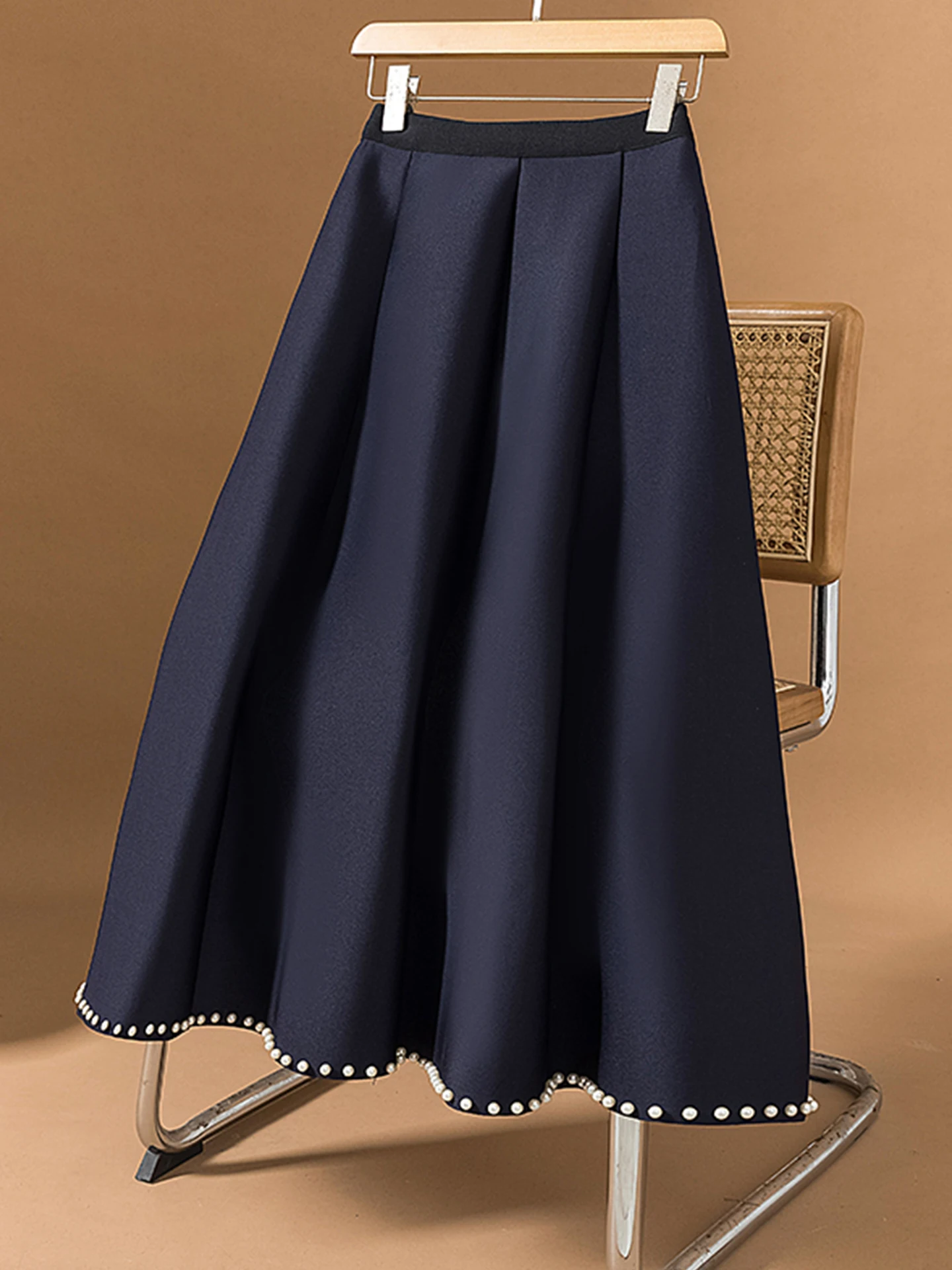 Корейская юбка А-силуэта с богатой отделкой, с завышенной талией, женская, больших размеров, весна 2026, новая, стройнящая, удлиненная юбка
Корейская юбка А-силуэта с богатой отделкой, с завышенной талией, женская, больших размеров, весна 2026, новая, стройнящая, удлиненная юбка