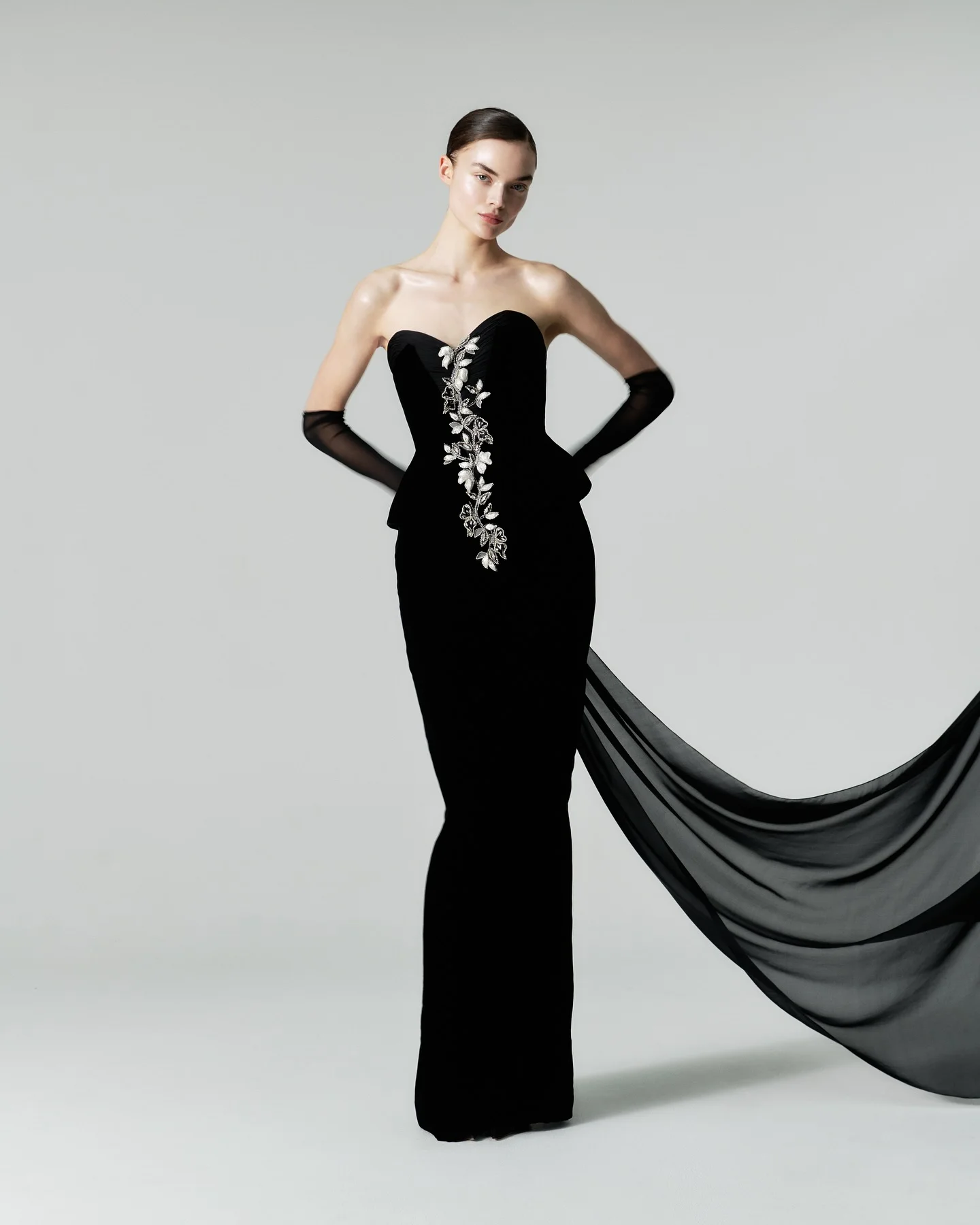 Customized Modern Strapless Jersey Sleeveless Crystal Evening Dresses Elegant Floor Length Celebrity Gowns Vestido De
Customized Modern Strapless Jersey Sleeveless Crystal Evening Dresses Elegant Floor Length Celebrity Gowns Vestido De
