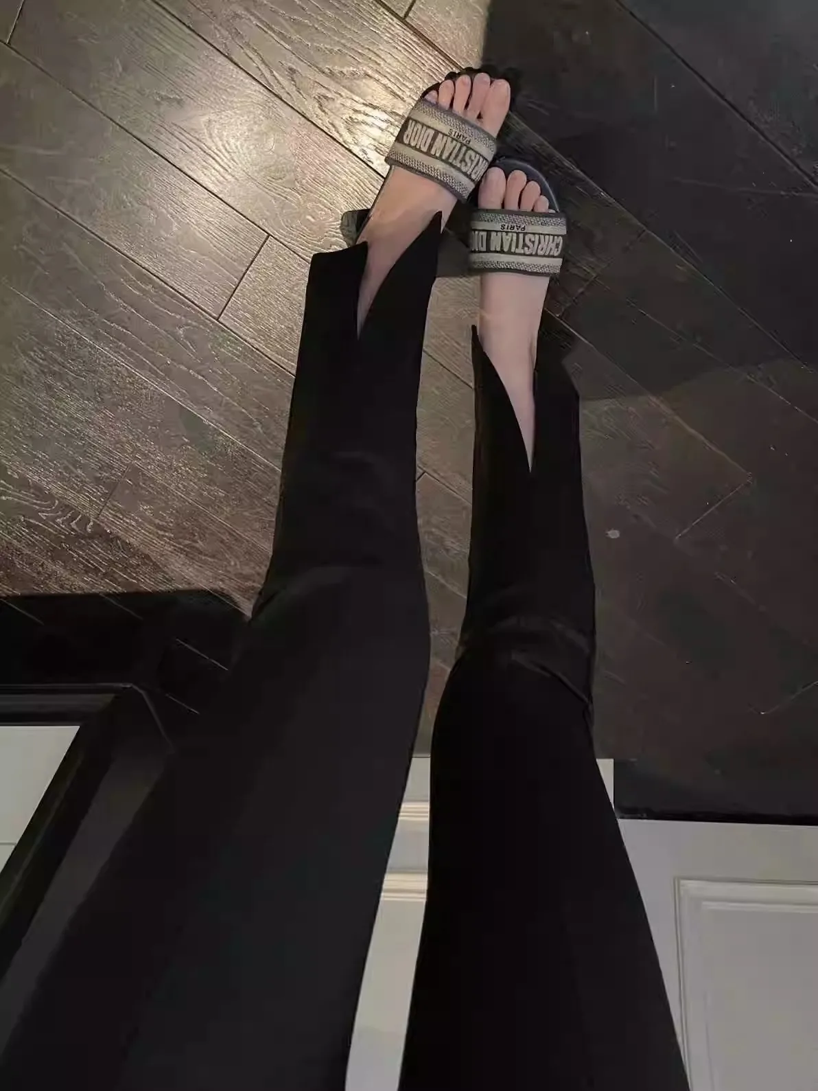 Black Slim Fit High Waist Women's Suit Pants 2024 New Style Fashionable Design Korean Style Straight Leg Nine Point Smoke Tub...
Black Slim Fit High Waist Women's Suit Pants 2024 New Style Fashionable Design Korean Style Straight Leg Nine Point Smoke Tub...