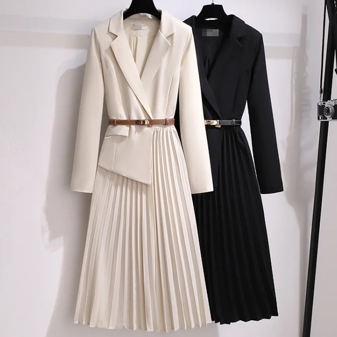 French Retro Casual Slim Fit Dress for Women In Spring and Summer, Solid Color Lapel, Waist Cinched Commuting Pleated Suit Dress
French Retro Casual Slim Fit Dress for Women In Spring and Summer, Solid Color Lapel, Waist Cinched Commuting Pleated Suit Dress