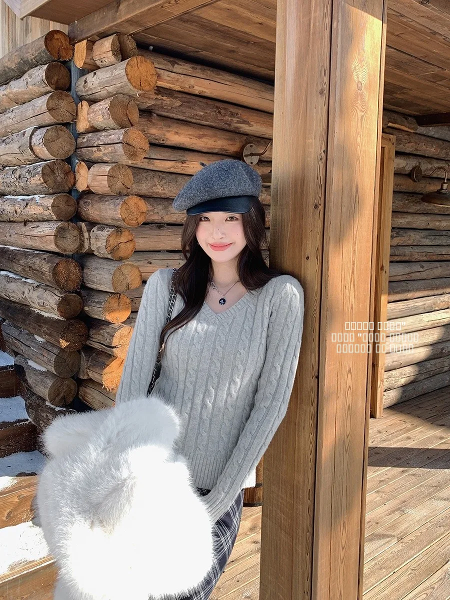 Ms.Daoge Thiened Knitted Sweater Women's Autumn Winter V-ne Inner Wear ey Spiral Twist Knitwear Comfortable Spandex Blend
Ms.Daoge Thiened Knitted Sweater Women's Autumn Winter V-ne Inner Wear ey Spiral Twist Knitwear Comfortable Spandex Blend