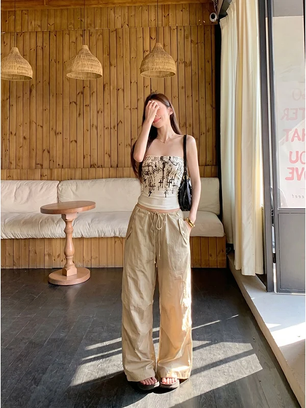 American Retro Spicy Girl Tube Top Strap Vest Slim Fit Women Summer High Waist Drawstring Wide Leg Pants Two Piece Set
American Retro Spicy Girl Tube Top Strap Vest Slim Fit Women Summer High Waist Drawstring Wide Leg Pants Two Piece Set