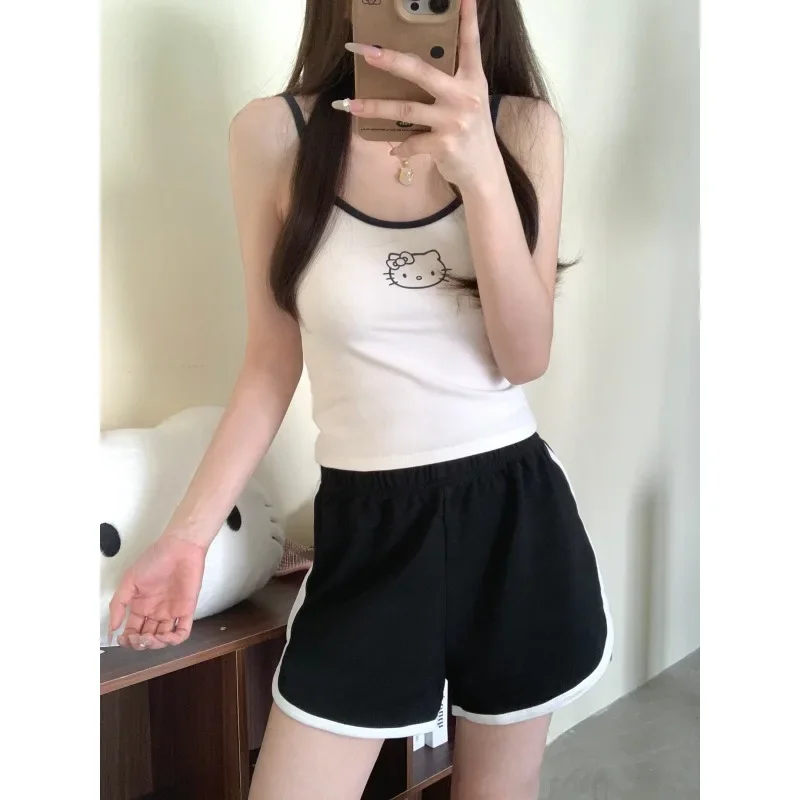 Summer new pure desire suspender cartoon Hello Kitty pajamas women's pure cotton shorts set can be worn out of loungewear
Summer new pure desire suspender cartoon Hello Kitty pajamas women's pure cotton shorts set can be worn out of loungewear