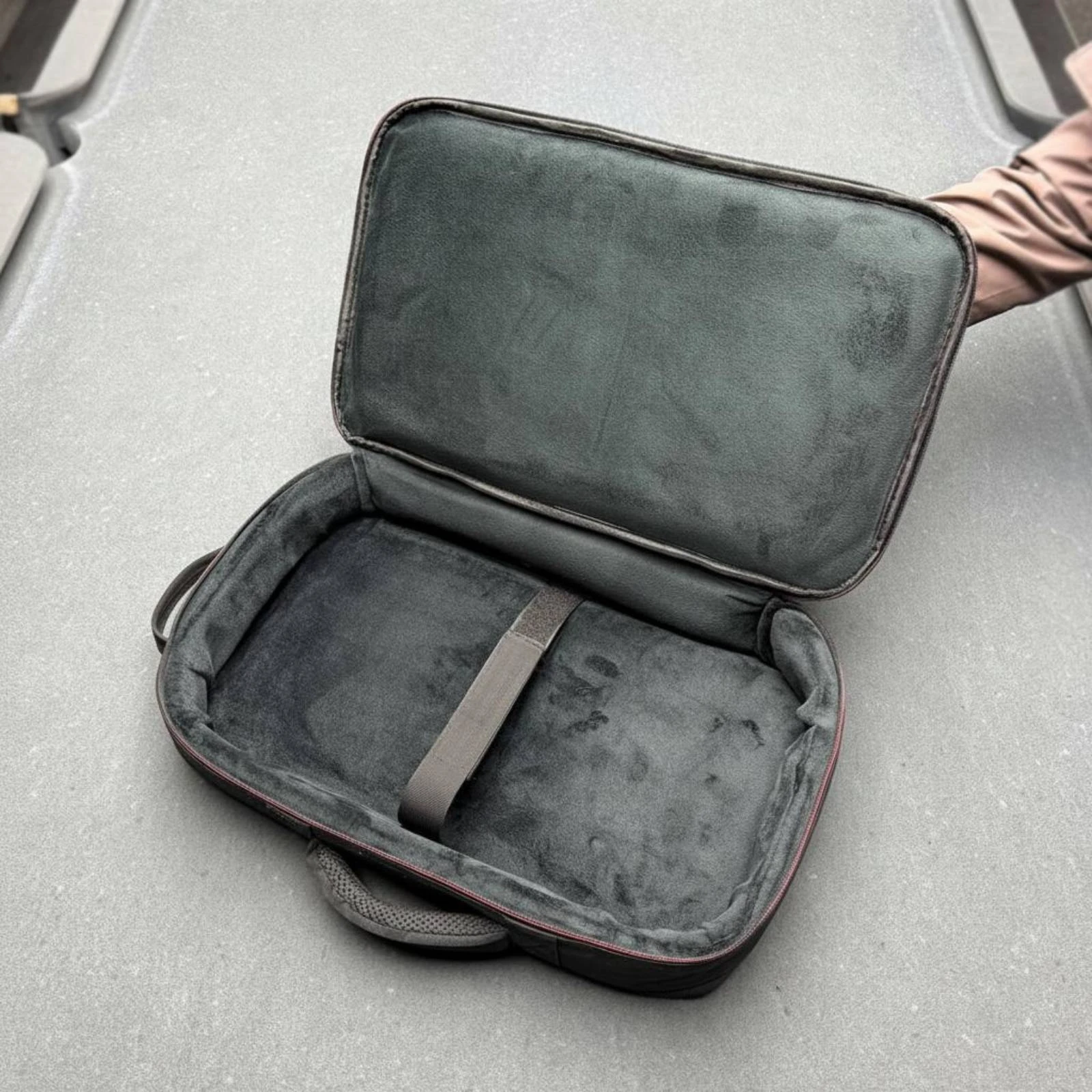 Effects Processor Case Large Capacity Electronic Drum Bag Padded Synth Backpack Thickened Electronic Keyboard Carrying Case
Effects Processor Case Large Capacity Electronic Drum Bag Padded Synth Backpack Thickened Electronic Keyboard Carrying Case