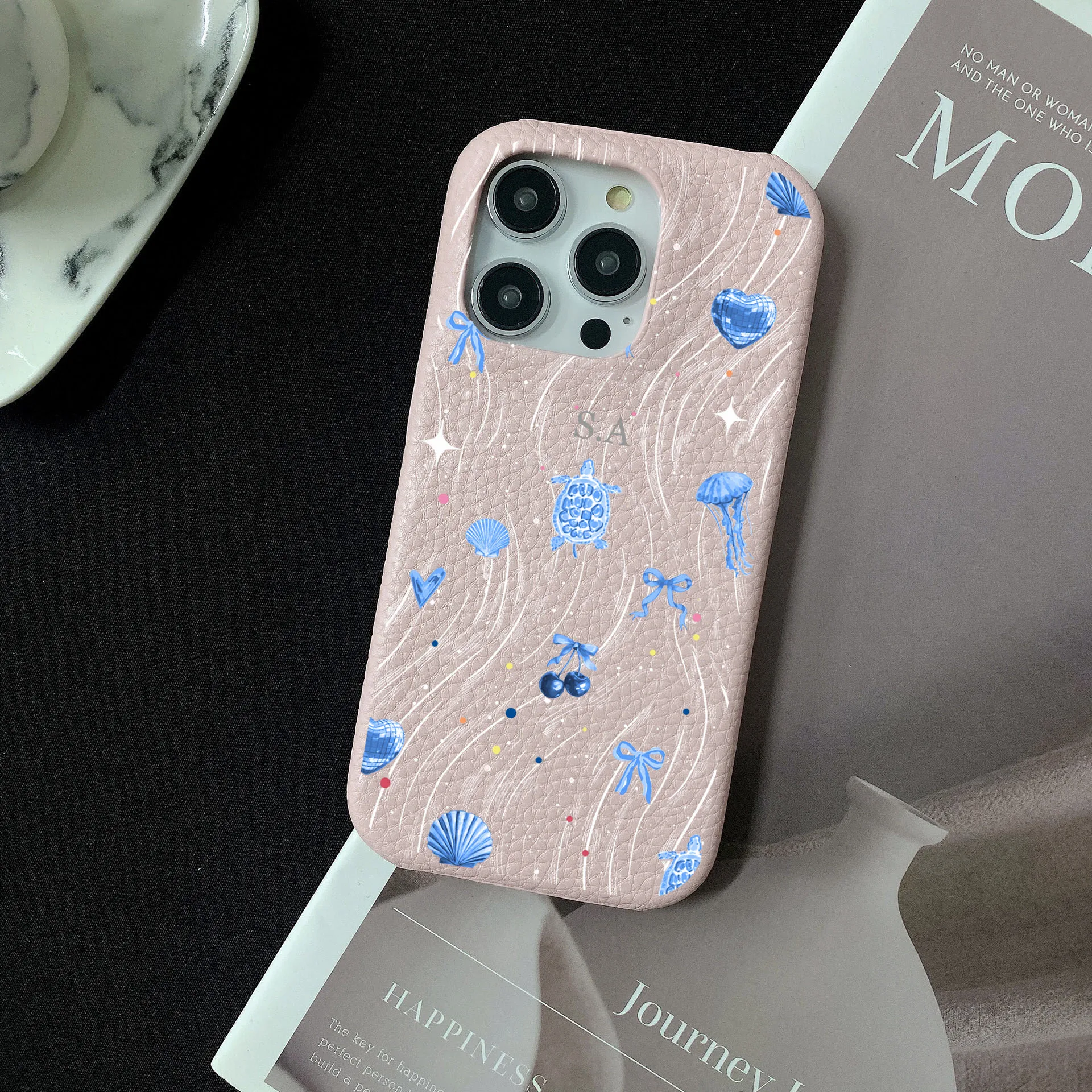 Кожаный чехол с именем кокосовой пальмы в Саудовской Аравии и буквами для Iphone 15 16 pro max 14 13 Pro 12 Mini 11 kafr с буквами 
Кожаный чехол с именем кокосовой пальмы в Саудовской Аравии и буквами для Iphone 15 16 pro max 14 13 Pro 12 Mini 11 kafr с буквами