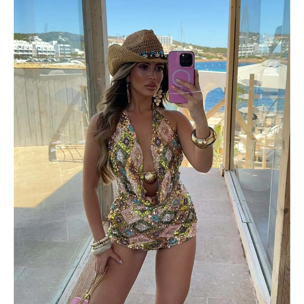 Sexy Halter Sequined Shorts Set Women Sleeveless Lace Up Backless Tops Mini Short Pant 2026 Summer Lady Chic Beach Vacation Suit
Sexy Halter Sequined Shorts Set Women Sleeveless Lace Up Backless Tops Mini Short Pant 2026 Summer Lady Chic Beach Vacation Suit