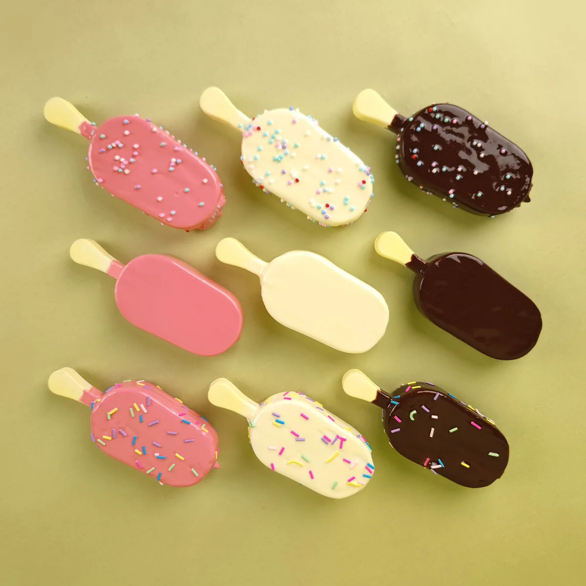 Artificial Chocolate Milk Ice Cream Popsicle Fake Ice Cream Summer Dessert Realistic Plastic Model Desktop Home Decor Decoration
Artificial Chocolate Milk Ice Cream Popsicle Fake Ice Cream Summer Dessert Realistic Plastic Model Desktop Home Decor Decoration
