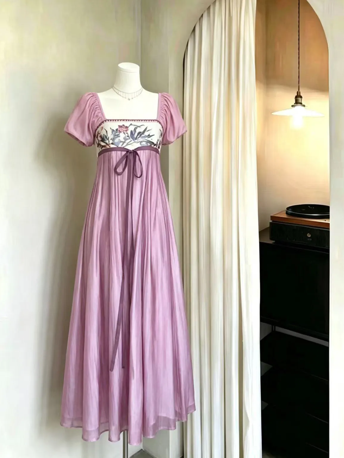 Summer New plus Size Women's Dress Square Collar Maxi Dress Slimming High Waist Korean Style A-Line Skirt Holiday Vibes
Summer New plus Size Women's Dress Square Collar Maxi Dress Slimming High Waist Korean Style A-Line Skirt Holiday Vibes