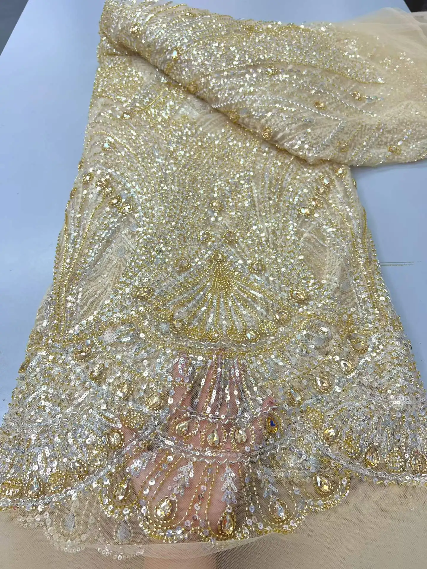 Latest style African 3D Lace Fabric French Net Sequins Fabric Embroidery With Beads Lace Mesh Stones Nigeria For Dress Sewing
Latest style African 3D Lace Fabric French Net Sequins Fabric Embroidery With Beads Lace Mesh Stones Nigeria For Dress Sewing