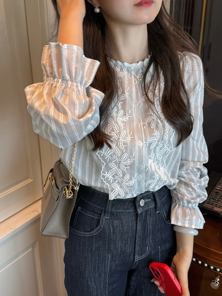 Женская мода в полоску с кружевной отделкой Blue Hour Long Sve Commute irt, хлопковый французский шлейф, прямой крой, осень 2023 г.
Женская мода в полоску с кружевной отделкой Blue Hour Long Sve Commute irt, хлопковый французский шлейф, прямой крой, осень 2023 г.