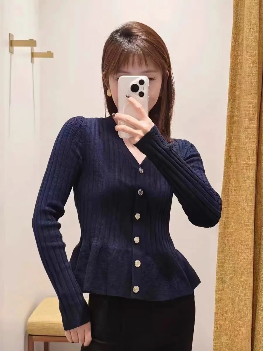 Slim Fit V-Ne Knitwear ort Svel Women's Faion Casual Cotton Blend Long Sve Sweater Elastic Waist Hem Detail
Slim Fit V-Ne Knitwear ort Svel Women's Faion Casual Cotton Blend Long Sve Sweater Elastic Waist Hem Detail