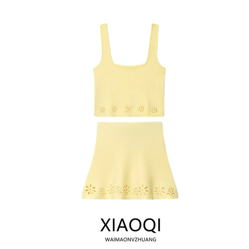 Summer 2025 Women's Faion Wide oulder Strap Midi Skirt Versatile Collar Top And Skirt Set ort Sve round Ne Pullover
Summer 2025 Women's Faion Wide oulder Strap Midi Skirt Versatile Collar Top And Skirt Set ort Sve round Ne Pullover