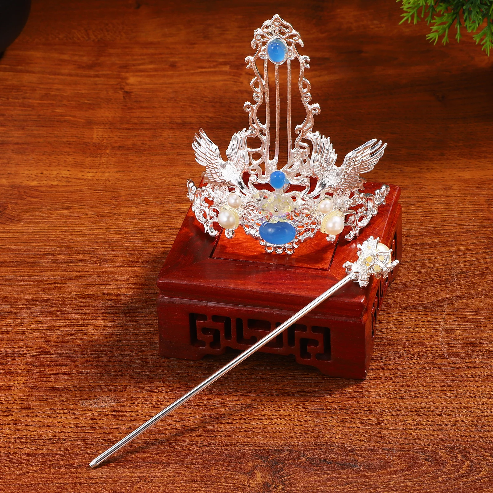 1 set Crane Hairpin Stick Crown Pin Hair Coronet Retro Women Girl Wedding Hanfu Crown Alloy Bridal Hairstyle Pin Hair Stick
1 set Crane Hairpin Stick Crown Pin Hair Coronet Retro Women Girl Wedding Hanfu Crown Alloy Bridal Hairstyle Pin Hair Stick