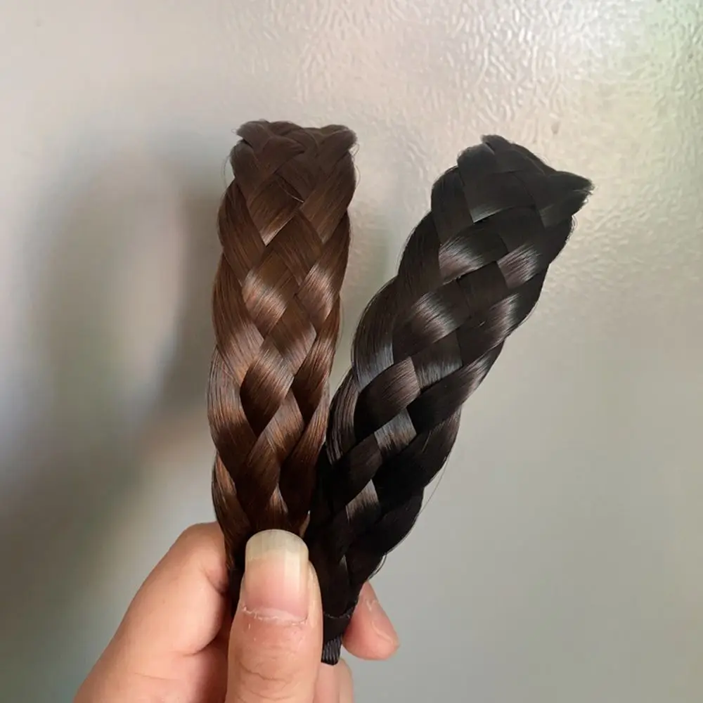 Headband Non-slip High Cranial Top Artifact Fishbone Braid Wide Hair Hoop Female Hairbands Wig Headband Korean Style Headwear
Headband Non-slip High Cranial Top Artifact Fishbone Braid Wide Hair Hoop Female Hairbands Wig Headband Korean Style Headwear