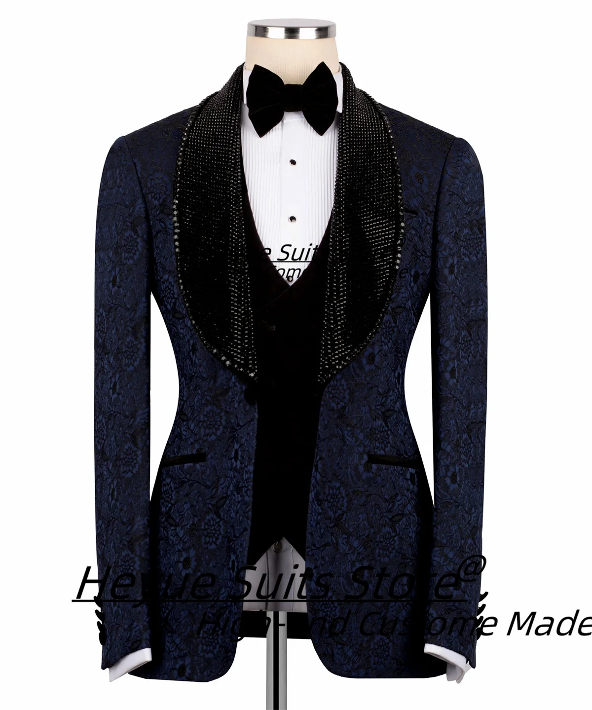 Элегантные жаккардовые формальные свадебные смокинги для жениха, индивидуальные мужские костюмы с блестящими бриллиантами, роскошные комплекты из 3 предметов, мужские пиджаки для выпускного вечера
Элегантные жаккардовые формальные свадебные смокинги для жениха, индивидуальные мужские костюмы с блестящими бриллиантами, роскошные комплекты из 3 предметов, мужские пиджаки для выпускного вечера