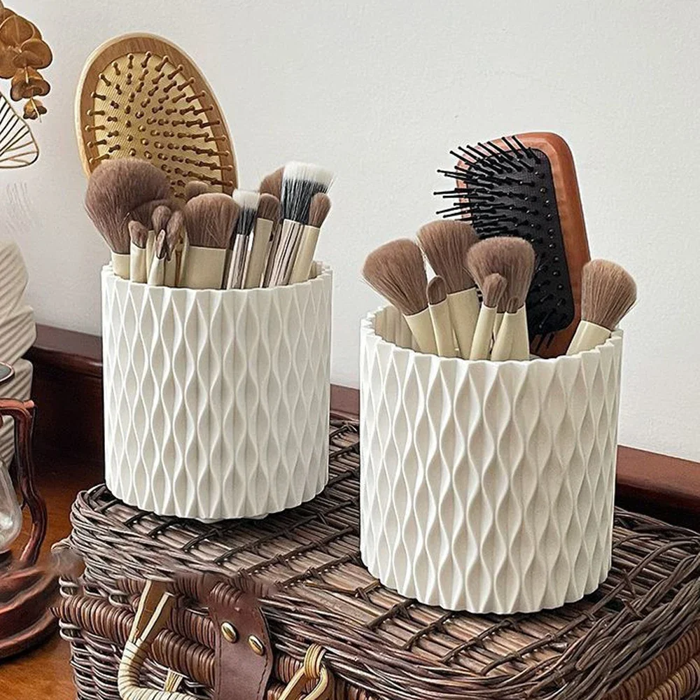 Rotating Makeup Brush Storage Tube, Lipstick Brush, Pen Bucket, Dressing Table, Cosmetics Shelf
Rotating Makeup Brush Storage Tube, Lipstick Brush, Pen Bucket, Dressing Table, Cosmetics Shelf