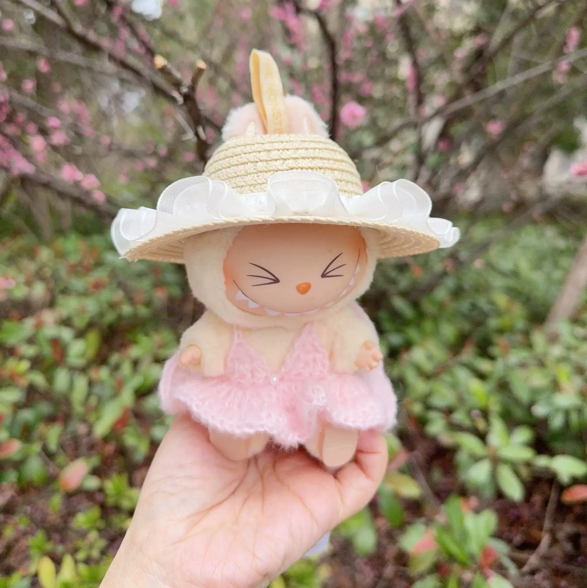 15cm/17cm Labubu Doll Clothing Sitting Party First And Second Generation Pearl Princess Hat MACARO Plush Doll Clothing DIY Gift
15cm/17cm Labubu Doll Clothing Sitting Party First And Second Generation Pearl Princess Hat MACARO Plush Doll Clothing DIY Gift