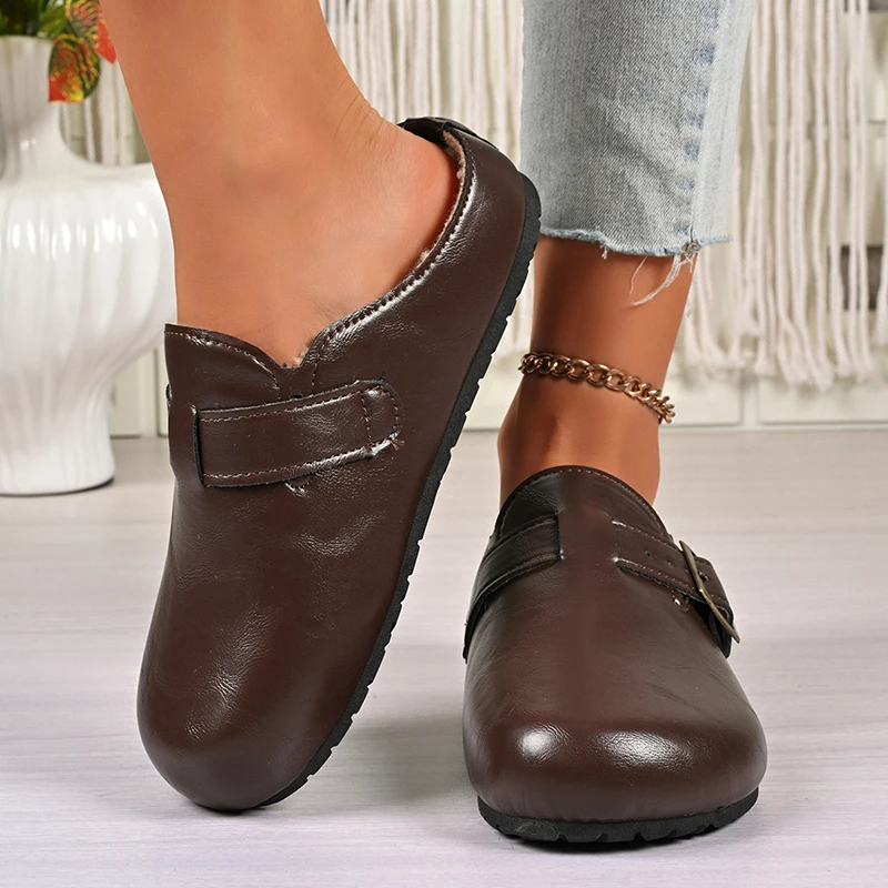 Модные шлепанцы из искусственной кожи с пряжкой, женские туфли-лодочки с круглым носком и флисовой подкладкой, женские осенне-зимние теплые хлопковые тапочки
Модные шлепанцы из искусственной кожи с пряжкой, женские туфли-лодочки с круглым носком и флисовой подкладкой, женские осенне-зимние теплые хлопковые тапочки