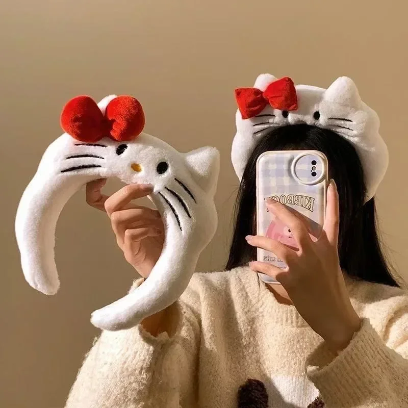 Плюшевая повязка на голову «Hello Kitty» Sanrio, мультяшные фигурки Miniso, резинки для волос с бантом, аксессуары для волос для женщин и девочек, подарки
Плюшевая повязка на голову «Hello Kitty» Sanrio, мультяшные фигурки Miniso, резинки для волос с бантом, аксессуары для волос для женщин и девочек, подарки