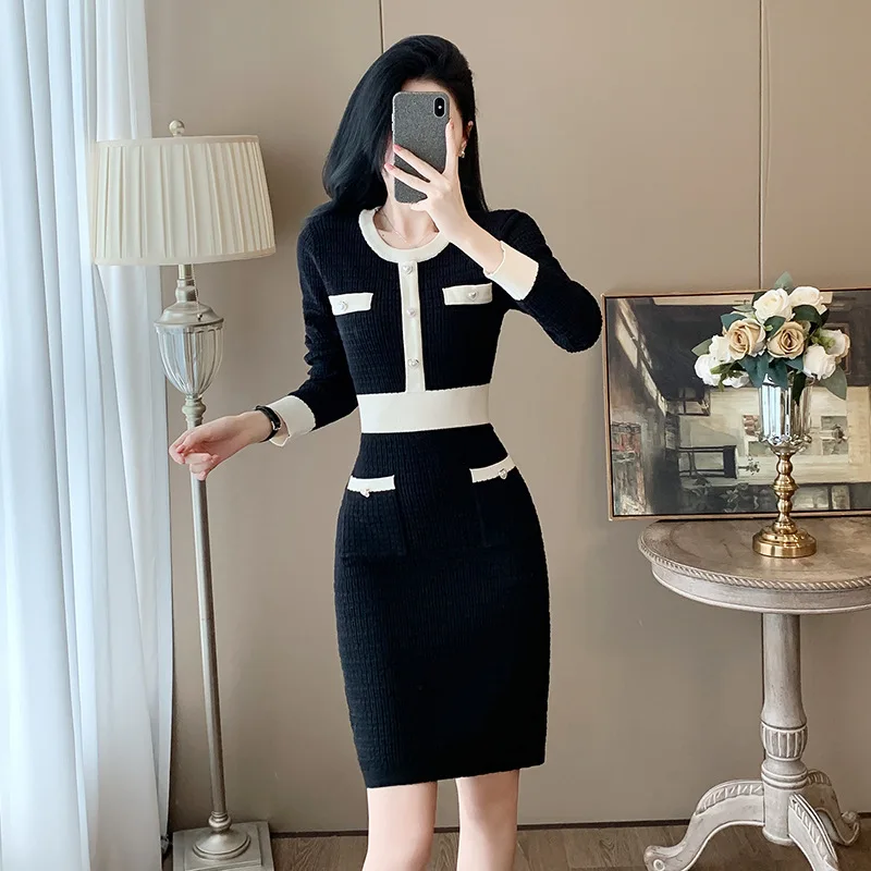 Autumn Black Dresses For Women Long Sleeved Sweet Temperament Commuting Round Neck Pullover Dress
Autumn Black Dresses For Women Long Sleeved Sweet Temperament Commuting Round Neck Pullover Dress