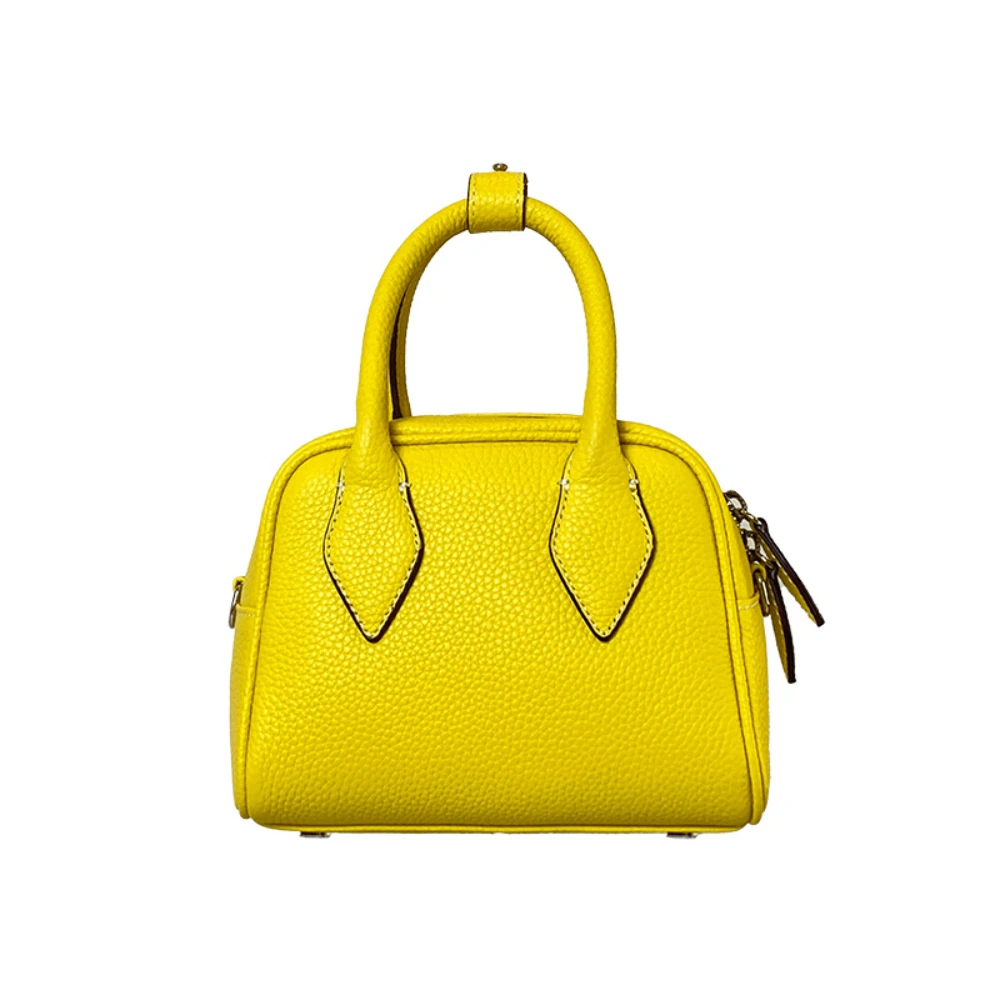 Korean Women's High Quality Boston Genuine Leather Bowling Handbag Tote Square Brand Fashion Designer Vintage Y2k Bag For Girl
Korean Women's High Quality Boston Genuine Leather Bowling Handbag Tote Square Brand Fashion Designer Vintage Y2k Bag For Girl