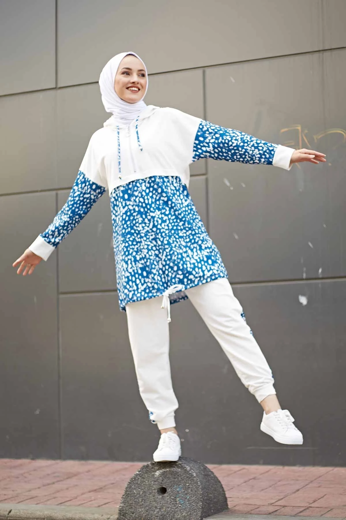 Women's Sports Suit Dual Kombin Bottom Top Muslim dress hijab Muslim üstleri women suit 2021 abayas Set
Women's Sports Suit Dual Kombin Bottom Top Muslim dress hijab Muslim üstleri women suit 2021 abayas Set