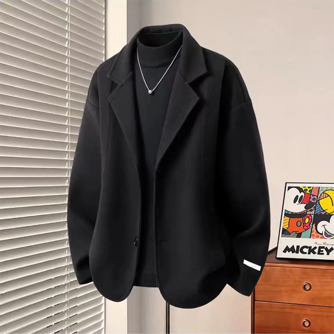 Пальто из шерстяной смеси в корейском стиле: мужская одежда, цвета: розовый, персиковый, бежевый, фуксия, салмон, арбуз, коралл, вишневый (Valentine)
Пальто из шерстяной смеси в корейском стиле: мужская одежда, цвета: розовый, персиковый, бежевый, фуксия, салмон, арбуз, коралл, вишневый (Valentine)