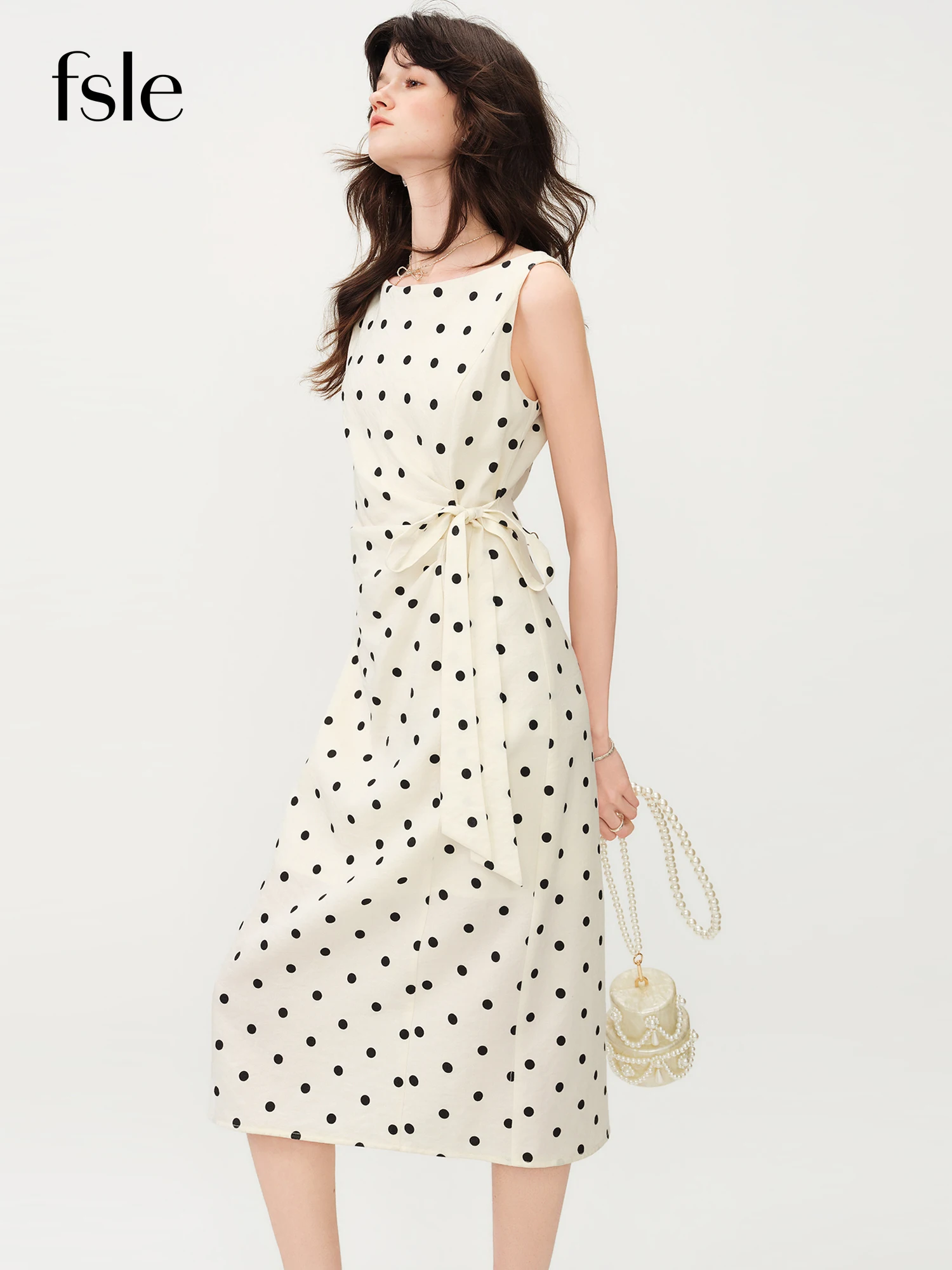 FSLE 2026 New Summer Women's Polka Dot French Style Dress, Waist-Cinching Flowy Midi Dress for Coquette Chic & Daily Vacation
FSLE 2026 New Summer Women's Polka Dot French Style Dress, Waist-Cinching Flowy Midi Dress for Coquette Chic & Daily Vacation