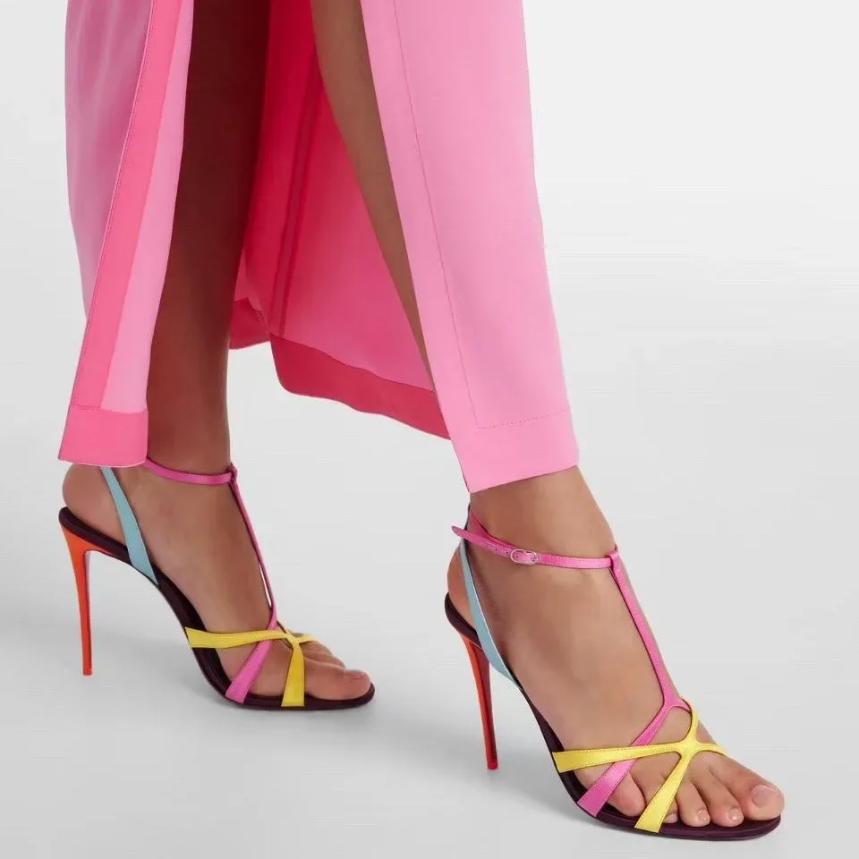 Европейские и американские летние новые женские сандалии на шпильке, модные и сексуальные большие сандалии для вечеринок, банкетов, модных шоу 
Европейские и американские летние новые женские сандалии на шпильке, модные и сексуальные большие сандалии для вечеринок, банкетов, модных шоу