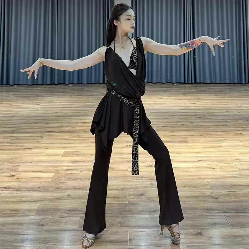 Ballroom Latin Dance Clothes Women Sleeveless Tops Leopard Bra Brown Pants Adult Practice Clothing Rumba Salsa Costume DNV22768
Ballroom Latin Dance Clothes Women Sleeveless Tops Leopard Bra Brown Pants Adult Practice Clothing Rumba Salsa Costume DNV22768