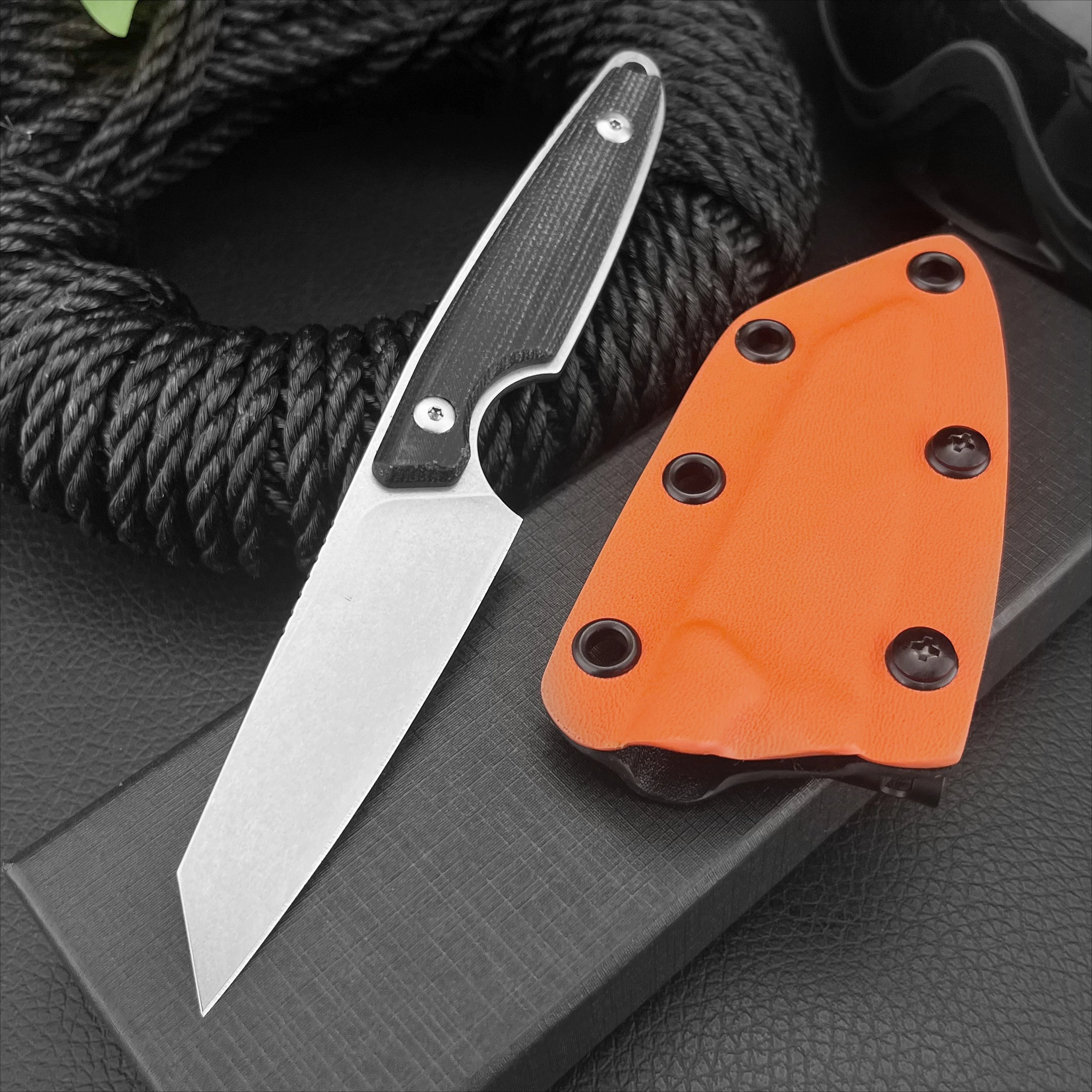 Durable 8Cr13MoV Steel Wilderness Adventure Hiking Knife Outdoor Climbing Camp Picnic BBQ Fixed Blade Knife with Kydex Sheath
Durable 8Cr13MoV Steel Wilderness Adventure Hiking Knife Outdoor Climbing Camp Picnic BBQ Fixed Blade Knife with Kydex Sheath