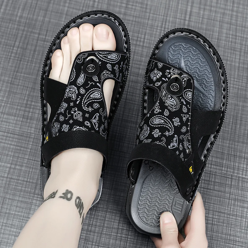 Men's Summer Outdoor Anti-slip Wear-resistant Toe Post Slippers Driving Dual-purpose Beach Shoes PU Material Sport Casual Flats
Men's Summer Outdoor Anti-slip Wear-resistant Toe Post Slippers Driving Dual-purpose Beach Shoes PU Material Sport Casual Flats