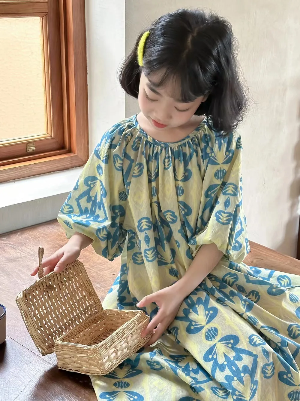 Children's Dress 2024 Summer Girls Korean Irregular Bubble Sleeve Dress Children's Round Neck Casual 5/4 Sleeve Long Dress
Children's Dress 2024 Summer Girls Korean Irregular Bubble Sleeve Dress Children's Round Neck Casual 5/4 Sleeve Long Dress