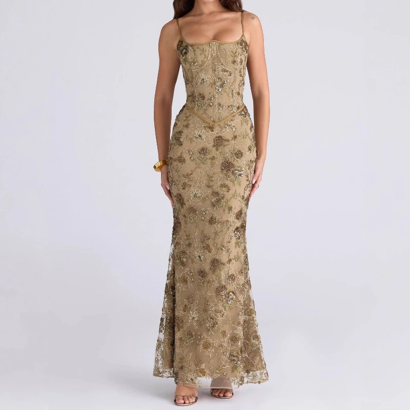 Новое женское платье 2026 года: элегантное, с глубоким вырезом, без рукавов, с открытой спиной и шнуровкой
Новое женское платье 2026 года: элегантное, с глубоким вырезом, без рукавов, с открытой спиной и шнуровкой