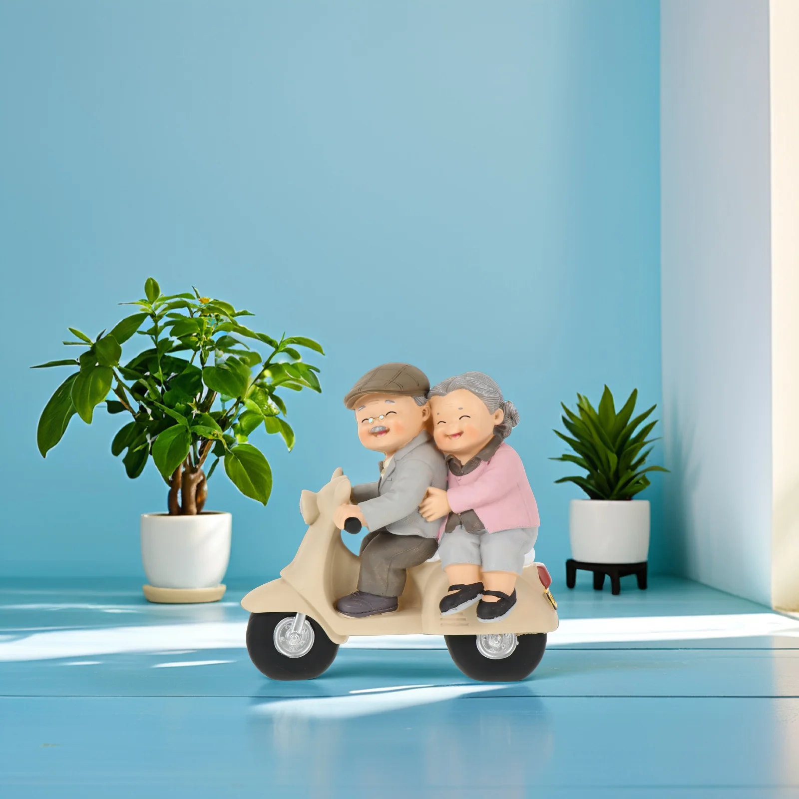 1Pcs Elderly Couple Resin Ornament Romantic Home Desk Decor Grandparent Love Statue Gift Anniversary Birthday Tabletop Adornment
1Pcs Elderly Couple Resin Ornament Romantic Home Desk Decor Grandparent Love Statue Gift Anniversary Birthday Tabletop Adornment