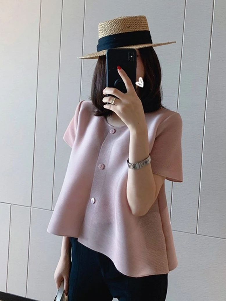 Loose Women's Shirt Summer Short Sleeve round Neck T-Shirt Wrinkles Versatile Clothing Polyester Fiber Straight Cut Fit
Loose Women's Shirt Summer Short Sleeve round Neck T-Shirt Wrinkles Versatile Clothing Polyester Fiber Straight Cut Fit