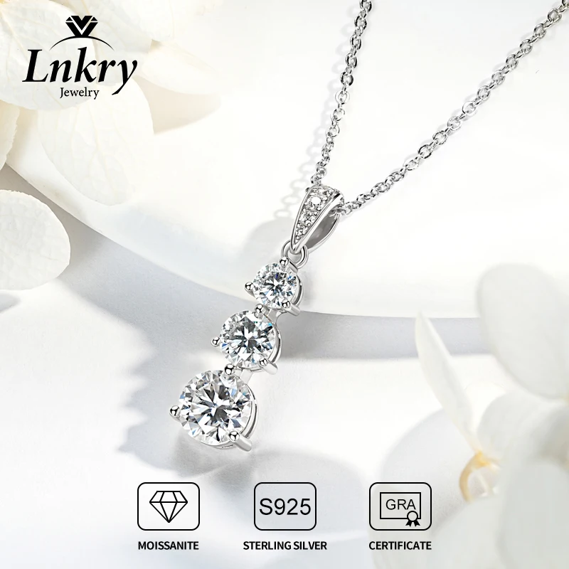 Lnkry 6.5mm&5mm&4mm Three Stones Moissanite Necklaces For Women Collar Plata 925 Sterling Silver Pendant Necklace Wedding Jewel
Lnkry 6.5mm&5mm&4mm Three Stones Moissanite Necklaces For Women Collar Plata 925 Sterling Silver Pendant Necklace Wedding Jewel