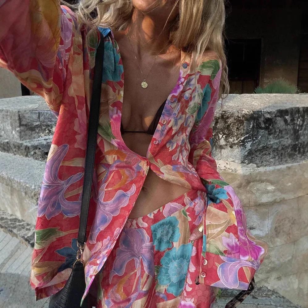 Свободный комплект из топа и брюк с длинным свеком и принтом, модные женские длинные брюки на пуговицах для молодых взрослых
Свободный комплект из топа и брюк с длинным свеком и принтом, модные женские длинные брюки на пуговицах для молодых взрослых