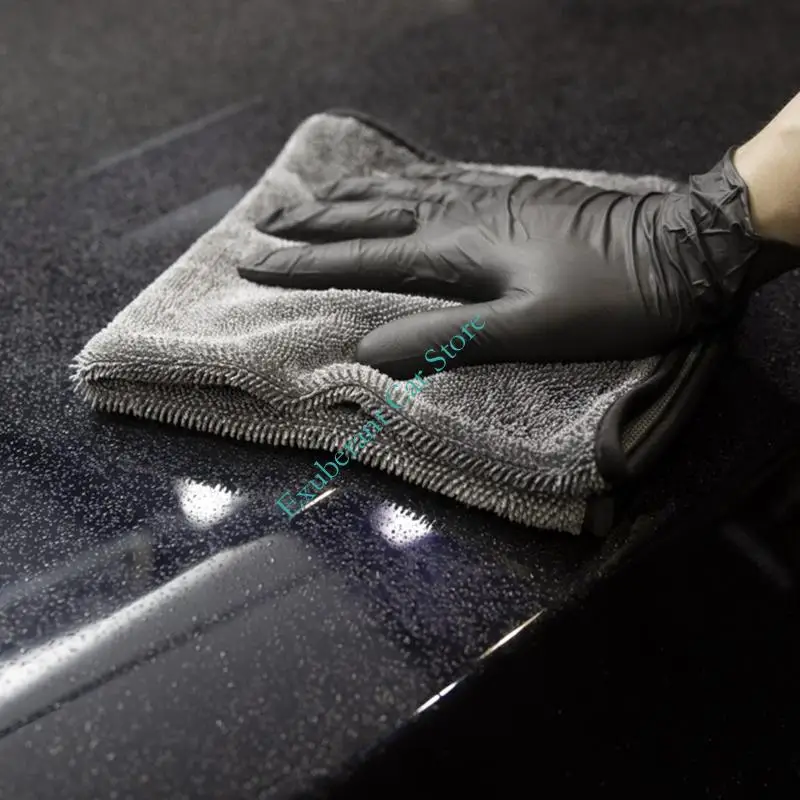 Vehicle Drying Cloth in Microfiber with Finished Edges and Hanging Loop for Garage Cleaning and Car Wash Cleanup
Vehicle Drying Cloth in Microfiber with Finished Edges and Hanging Loop for Garage Cleaning and Car Wash Cleanup