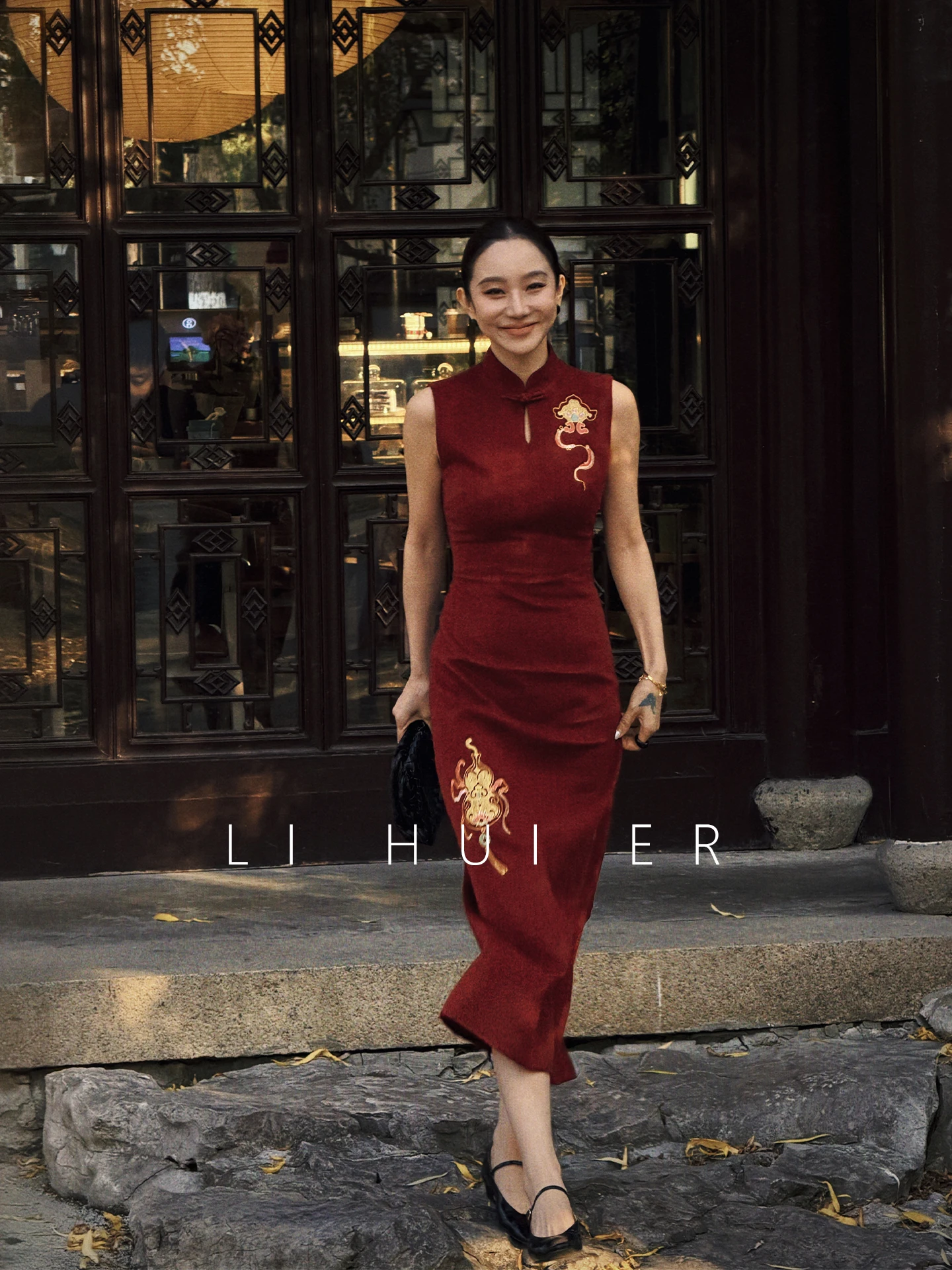 Шерстяной костюм LiHuiEr: красный, новогодний, удлиненный, с высокой талией, из смесовой шерсти, комфортный, дышащий, средней плотности, для весны и осени
Шерстяной костюм LiHuiEr: красный, новогодний, удлиненный, с высокой талией, из смесовой шерсти, комфортный, дышащий, средней плотности, для весны и осени