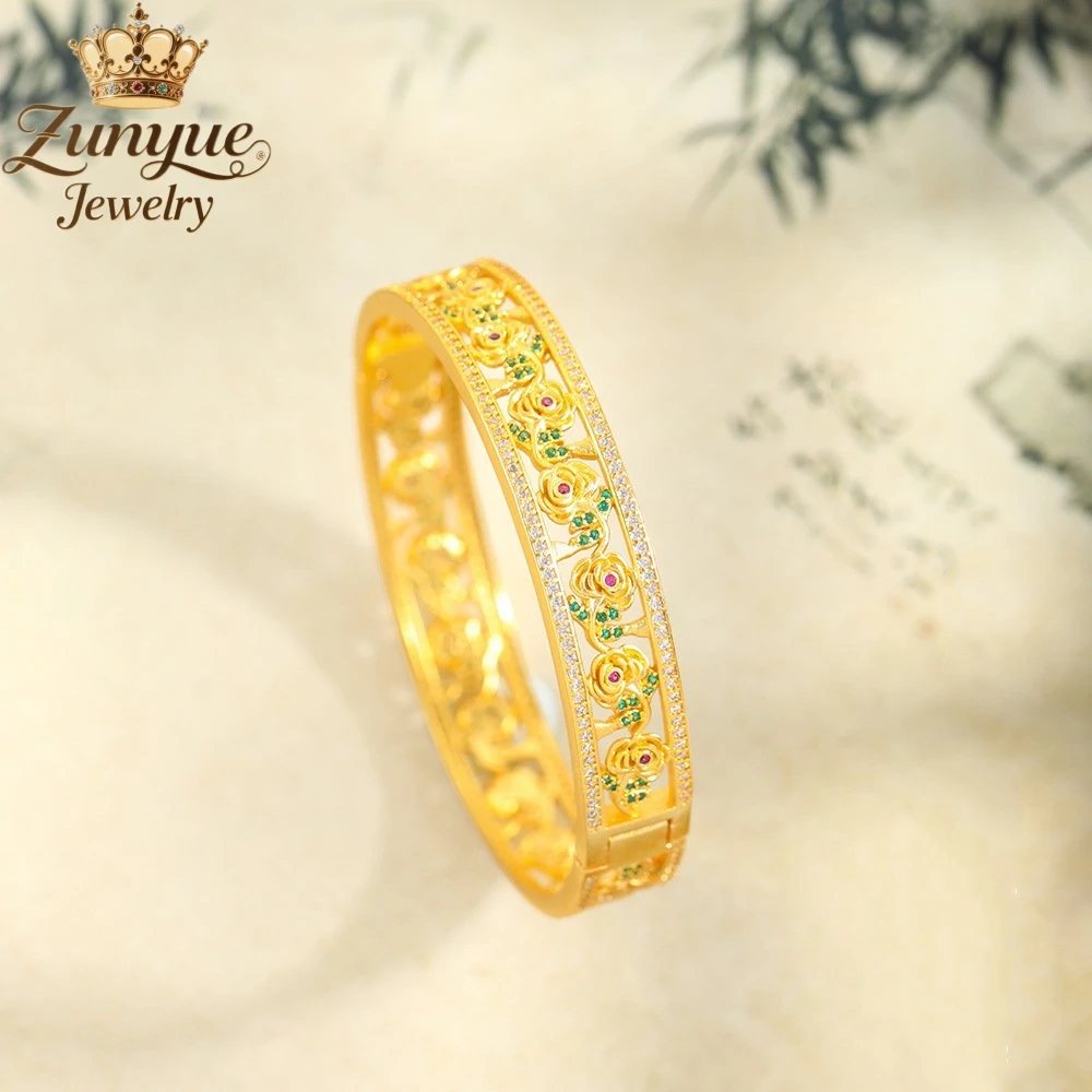 Sand Gold Hollowed-Out Rose Bracelet With Diamond Inlaid Luxury Quality Jewelry Fashion Jewelry Charms Exquisite Elegant Popular
Sand Gold Hollowed-Out Rose Bracelet With Diamond Inlaid Luxury Quality Jewelry Fashion Jewelry Charms Exquisite Elegant Popular